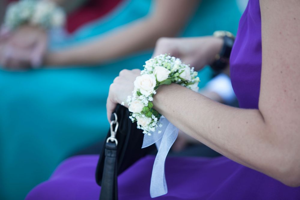 Bracciale floreale per matrimonio sul Lago Maggiore