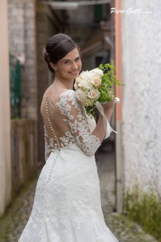 Bouquet with white roses