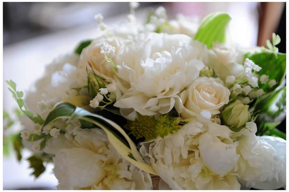 Bouquet with roses and peonies