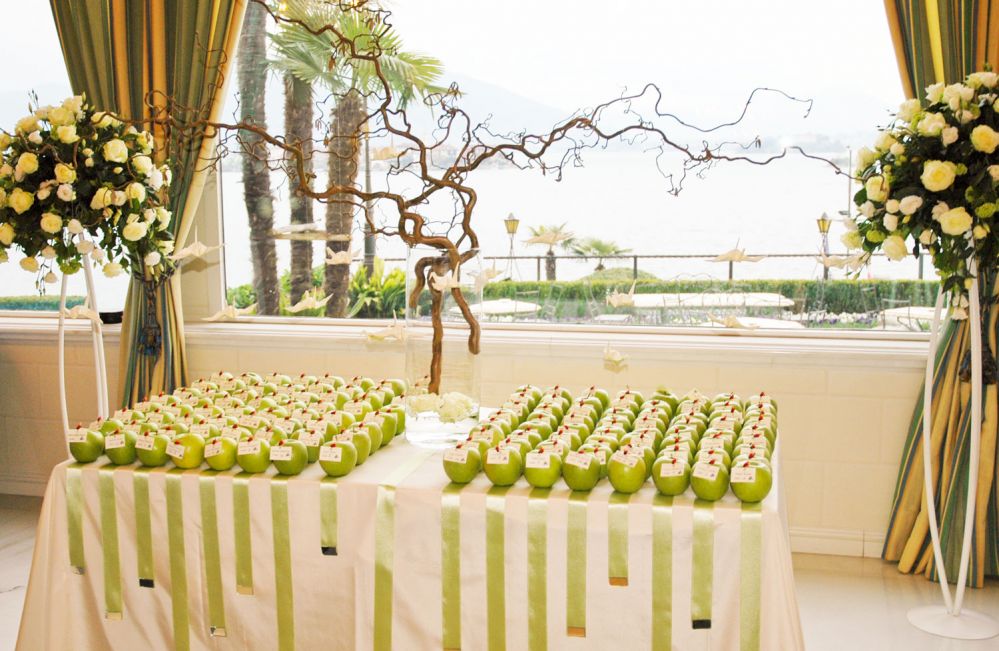 Matrimonio sul Lago Maggiore: allestimento floreale a cura di Giuseppina Comoli