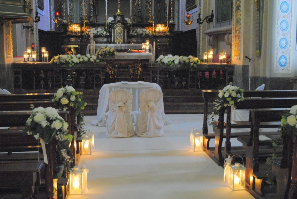 Flower arrangement of a church