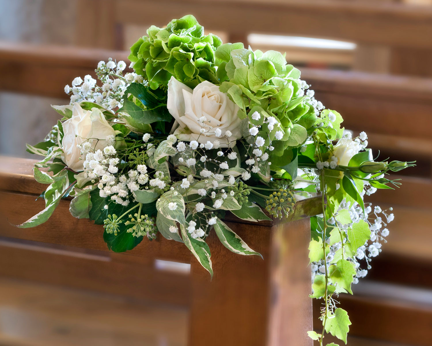 Fiorista Per Matrimonio In Chiesa Sul Lago Maggiore