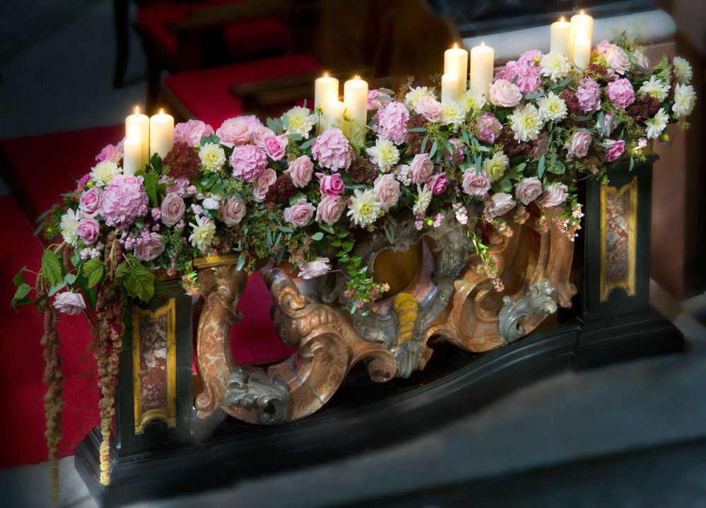 A wedding on Lake Maggiore: floral arrangement created by Giuseppina Comoli