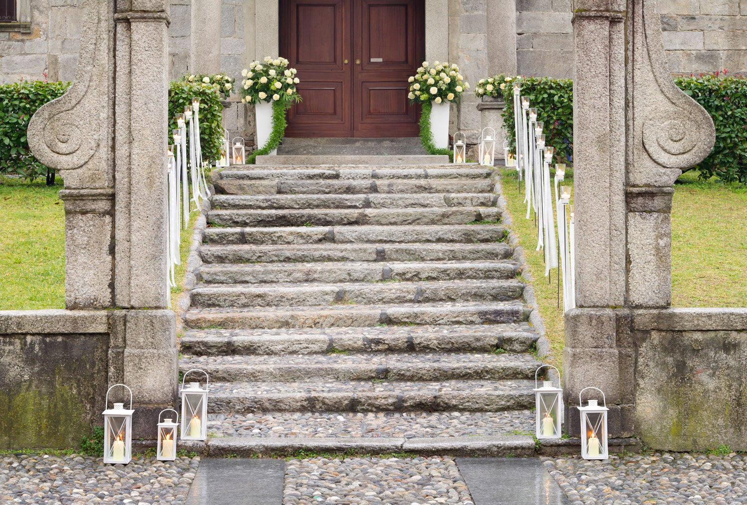 Fiorista Per Matrimonio In Chiesa Sul Lago Maggiore