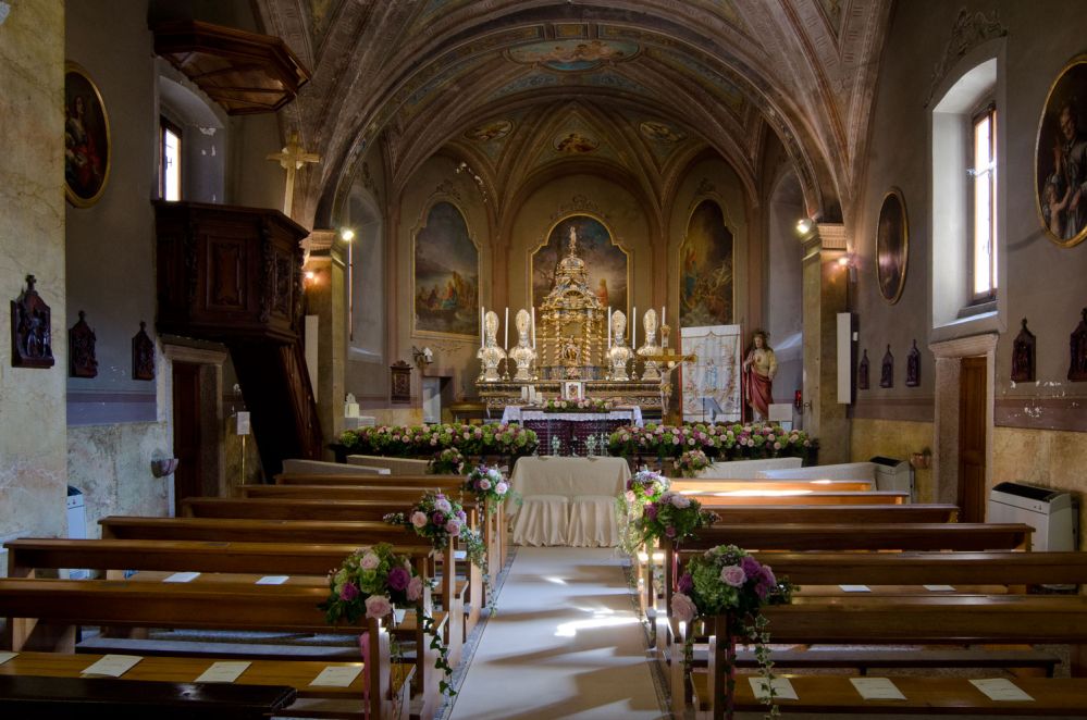 A wedding on Lake Maggiore: flower arrangement Created by Giuseppina Comoli