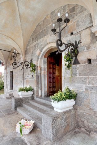 Fiori per matrimonio Chiesa di Carpugnino, Lago Maggiore