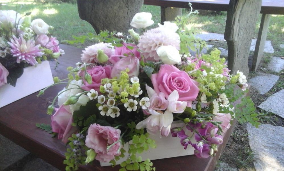 Pink shades centerpiece